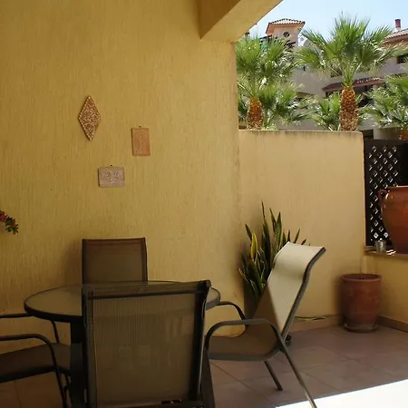Townhouse Queens Gardens Holiday home Paphos