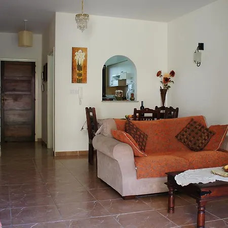 Townhouse Queens Gardens Pafos
